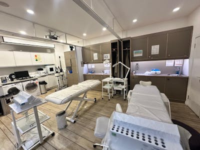 478 Chiswick High Road, London, Retail To Let - 459e9a2e-644c-47ea-80bd-8b2c3d792860.jpg