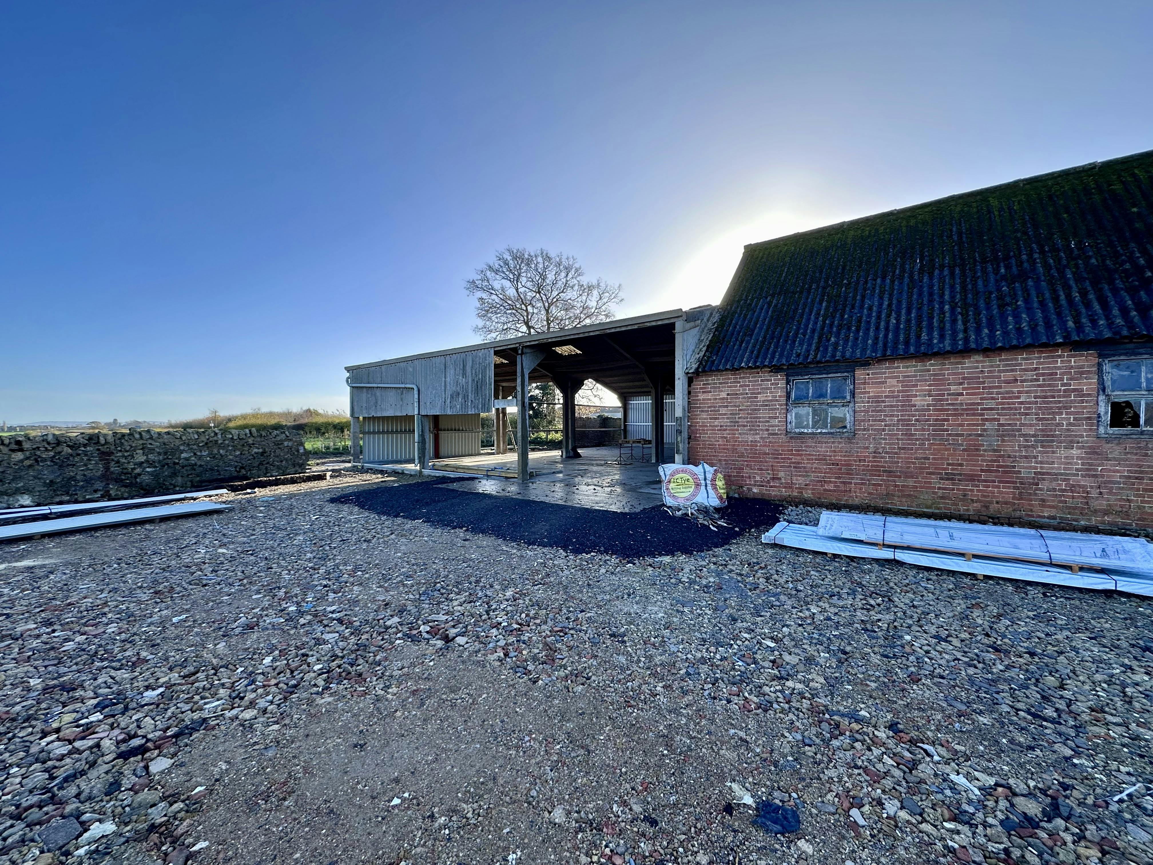 Unit 12, Thame, Industrial To Let - IMG_9796 2.jpeg