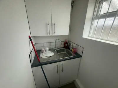 9 Carlton Terrace, 9 Carlton Terrace, Brighton, Retail To Let - 047ccec3-12df-492f-b0fb-c707d35231ca.jpg