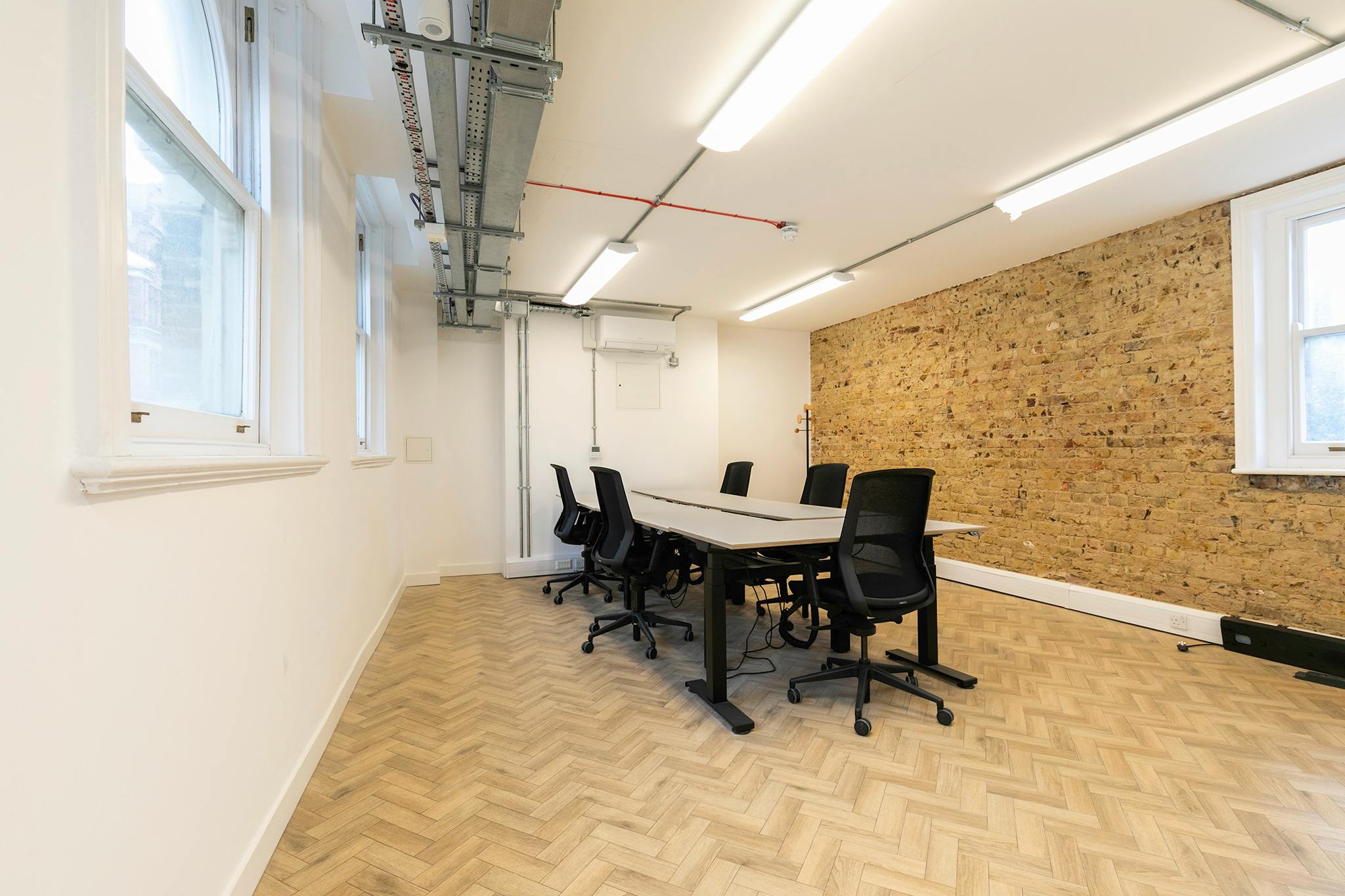 Office in London - photo 3