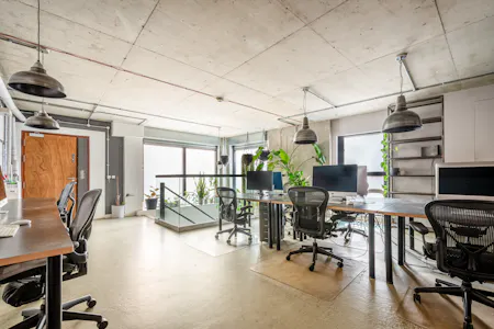 Ground & Lower Ground Floor, 32 Gransden Avenue, London, Office To Let - Gransden Ave 32  15.jpg