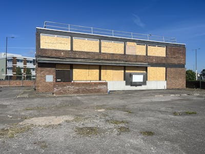 Former Lloyds Bank, 2 Gatehouse Road, Aylesbury, E (Commercial / Business / Service) For Sale - IMG_2935.JPG