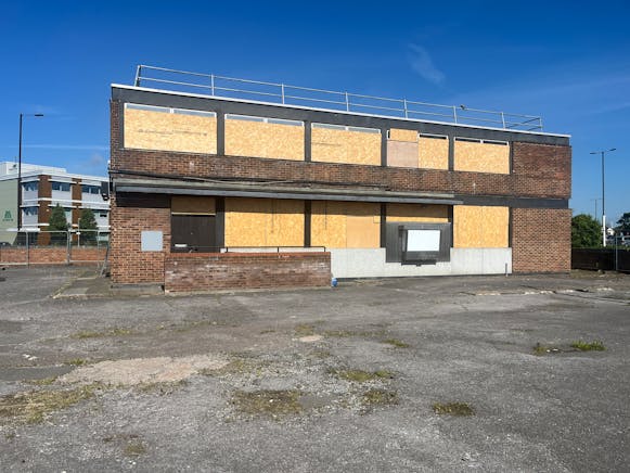 Former Lloyds Bank, 2 Gatehouse Road, Aylesbury For Sale - IMG_2935.JPG