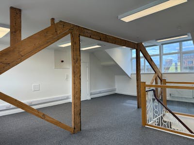 37 Park Square North, Leeds, Office To Let - 20260416_113608743_iOS.jpg