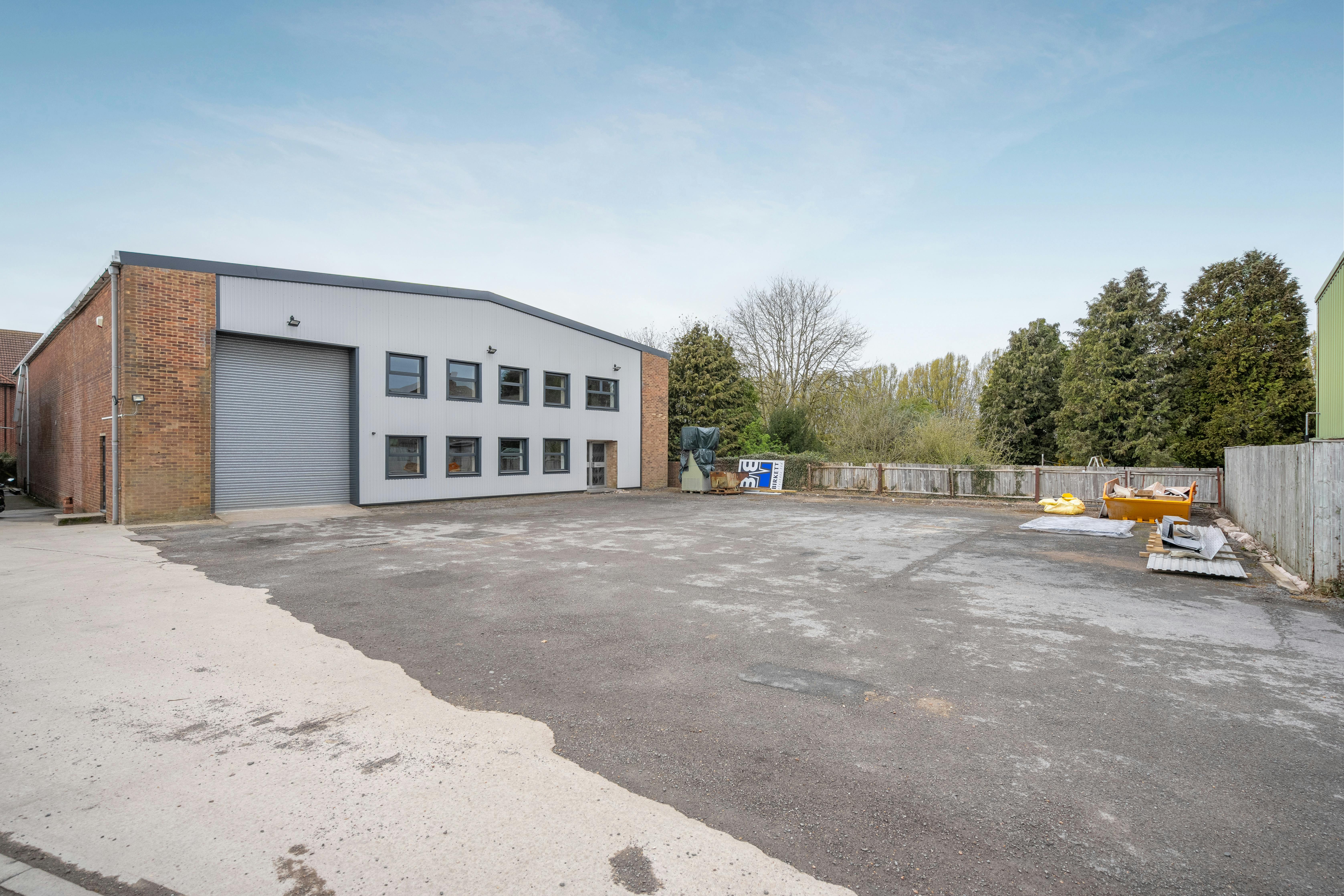 Unit 1 Bridge House, Princes Risborough, Industrial / Other To Let - Unit 1 Bridge House-2.jpg