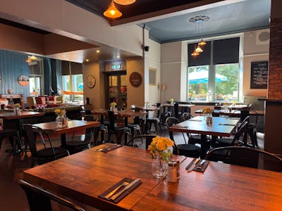 Volunteer Arms Lounge Bistro, 103-105 East Main Street, Broxburn, A3 (Restaurants and Cafes) / Bar / Pub For Sale - IMG_6912.jpg