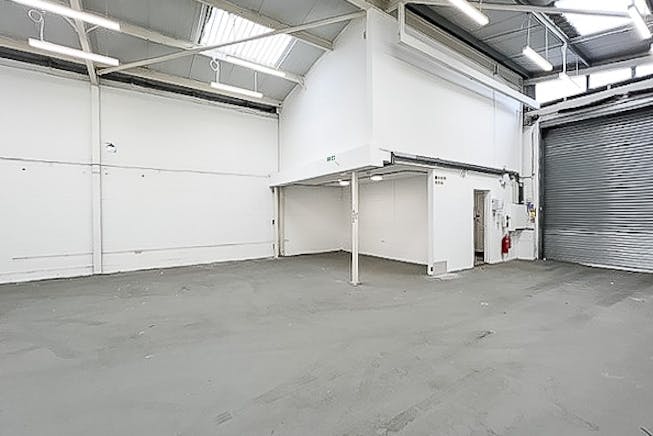 Unit 1 Rutland Studios, White City, Industrial / Warehouse To Let - R2_1.jpg