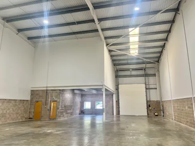 6 Langley Park, Langley, Warehouse To Let - 6 Langley - Warehouse 2.jpeg