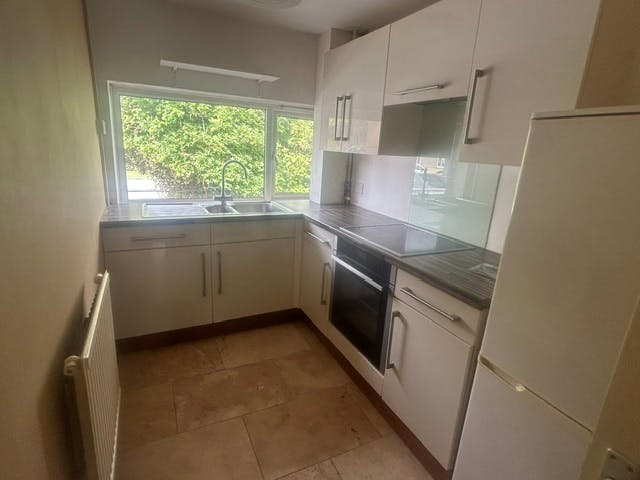 17 - 19 London Road, Calne, Retail To Let - First floor kitchen.jpeg