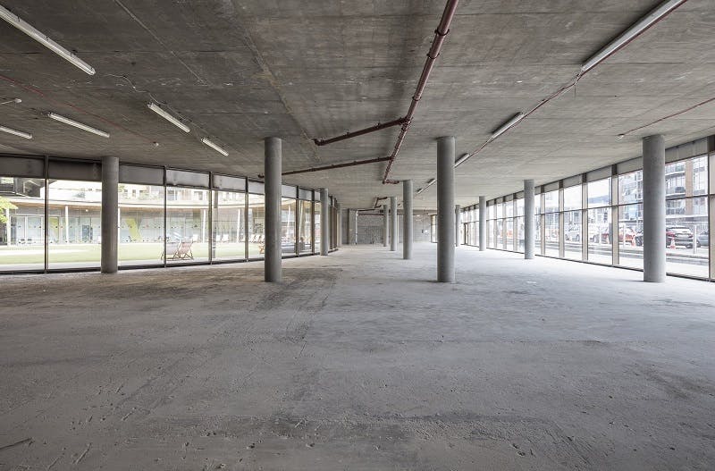 Retail/Shop in London - photo 4