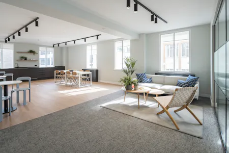 172 Tottenham Court Road, London, Office To Let - CHL76_N121_medium.jpg