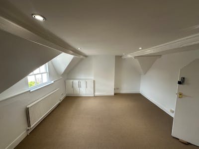 89 High Street, Thame, Office To Let - 3.jpeg