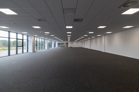 Omega Loop 310, Catalina Approach, Warrington, Industrial/Logistics To Let - Int 2.jpg