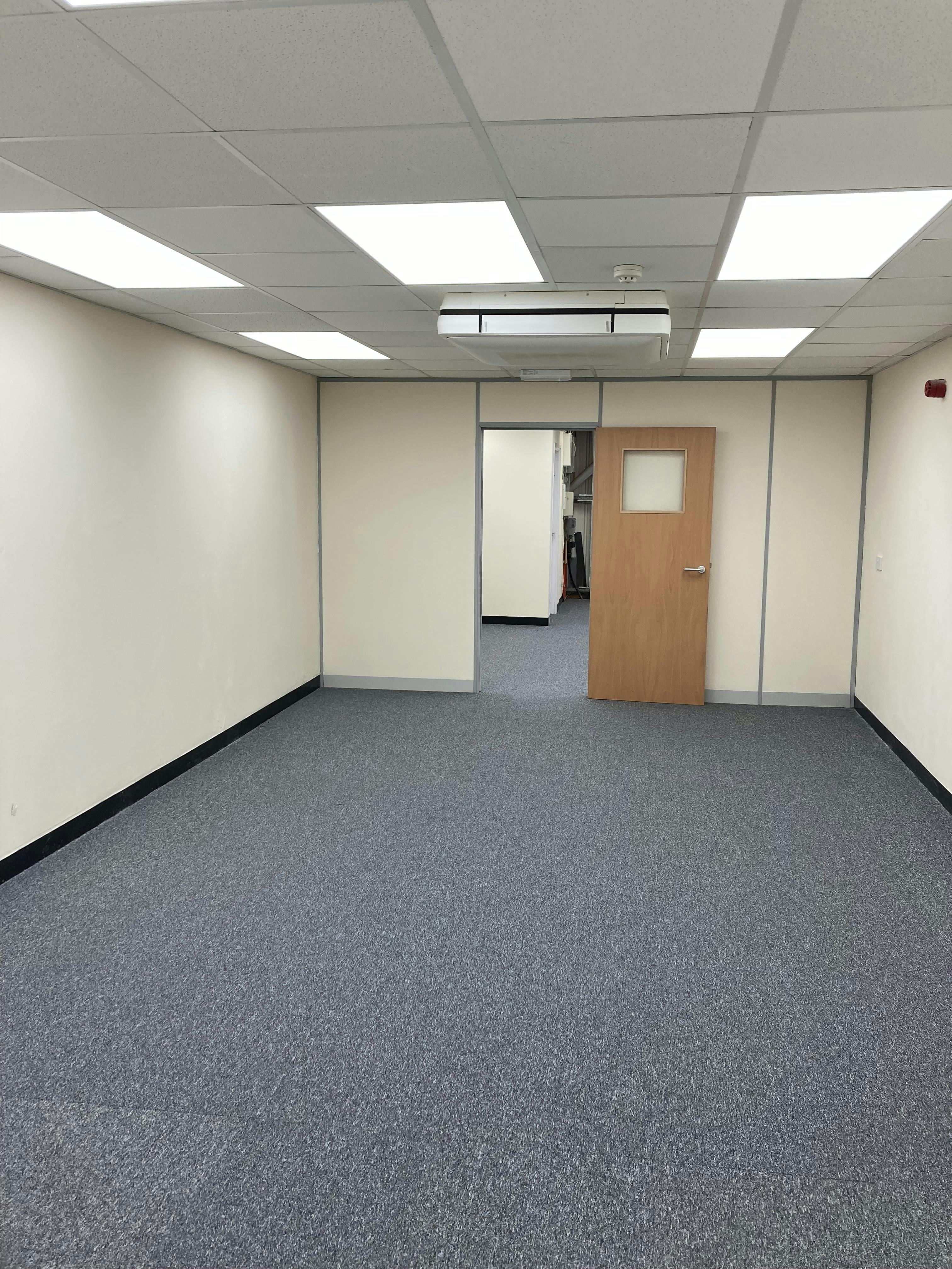 Unit 23B, Taff Business Centre - IMG_0335.JPG