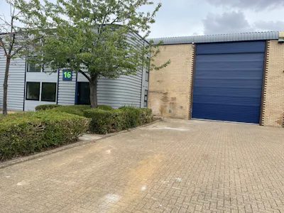16 Plover Close, Interchange Business Park, Milton Keynes, Industrial / Warehouse To Let - IMG_2108.JPEG