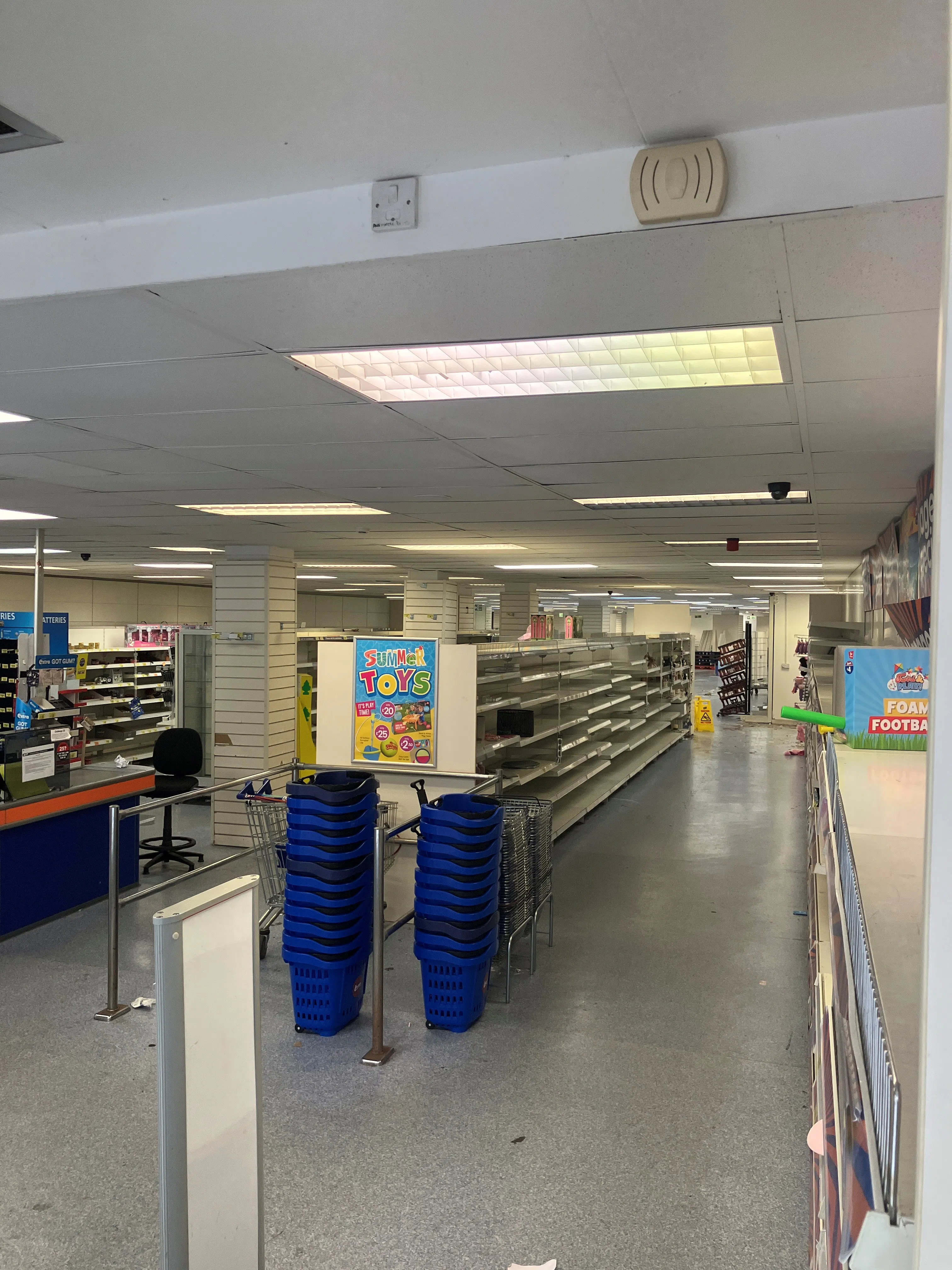 6-7 Hall Street, Carmarthen, Retail To Let - B&M - GF.jpg