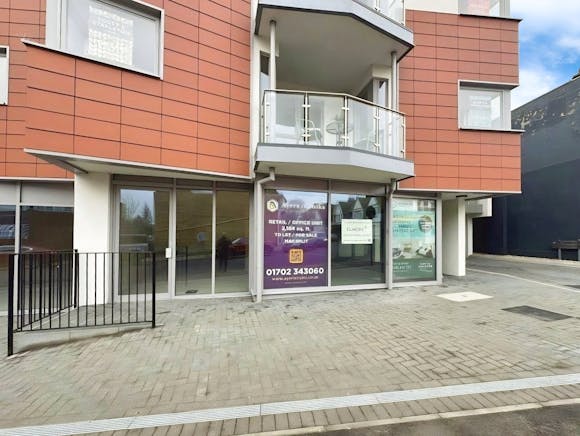 St Clements Gate, Leigh-On-Sea, Office / Retail To Let / For Sale - 4e3843c75be35e264fcb6af05bee6fc5f6a91ab3picture16.jpg