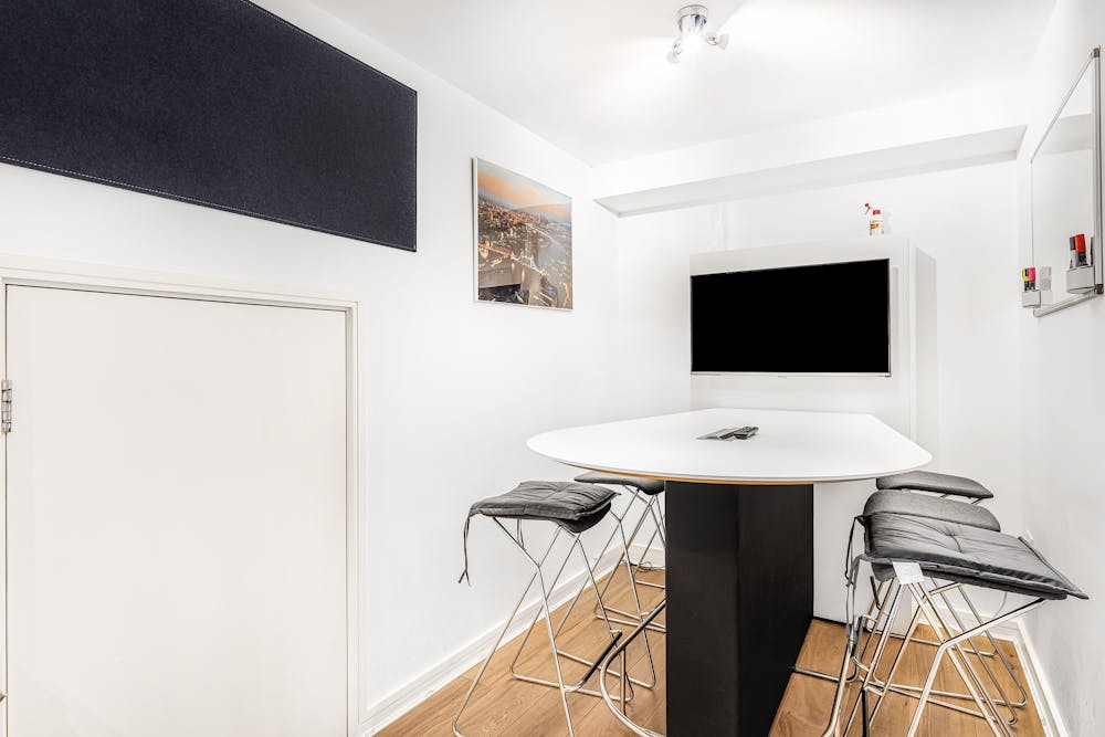 Lower Ground Floor, 2 Lant Street - 21_44530.jpg