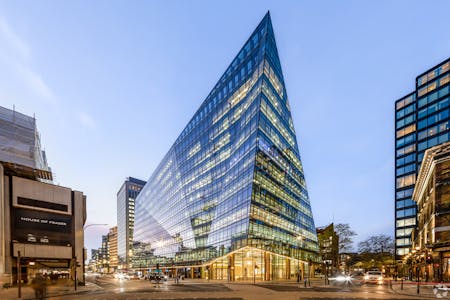 62 Buckingham Gate, London, Office Lease Assignment - Ext