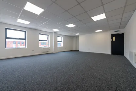 Unit A4, 125 Brantwood Road, Tottenham, Industrial To Let - Brantwood INT - 2024-7.jpg