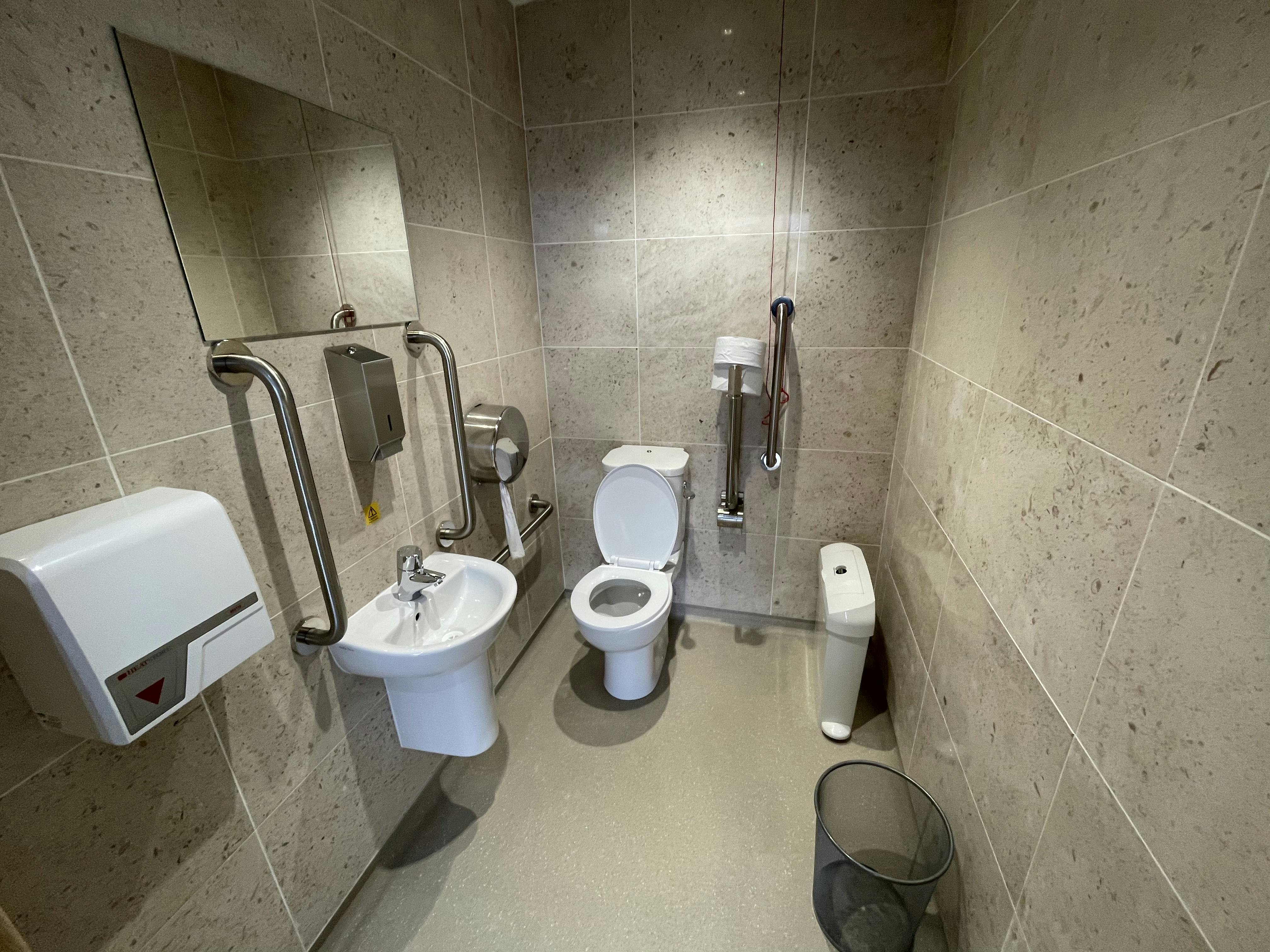 Severn House, Durham, Offices Lease Assignment - Photo 09-11-2020, 10 45 16.jpg