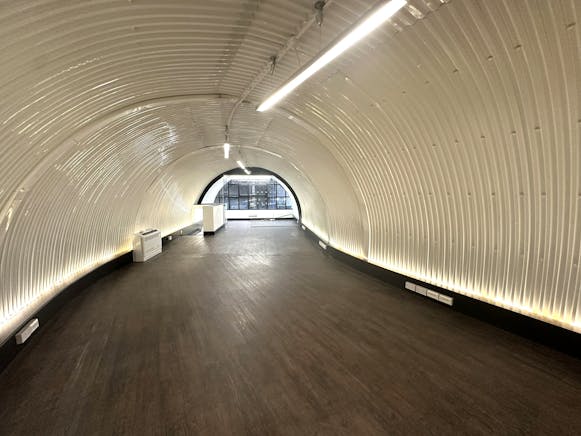 Arch 13a Goswell Hill, Windsor, Leisure / Offices / Retail To Let - IMG_4067.JPEG