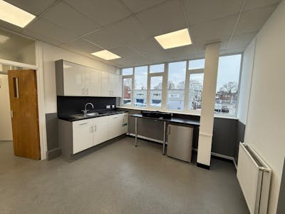 11 Totman Crescent, Rayleigh, Industrial / Office To Let - WhatsApp Image 2026-01-06 at 13.51.13.jpeg