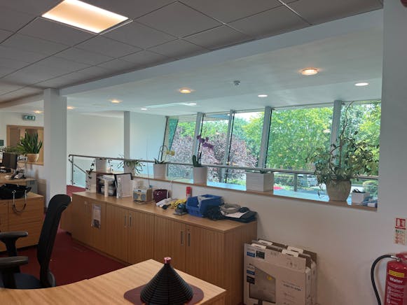 Accent House, Triangle Business Park, Quilters Way, Aylesbury, Offices To Let / For Sale - IMG_3525.JPG