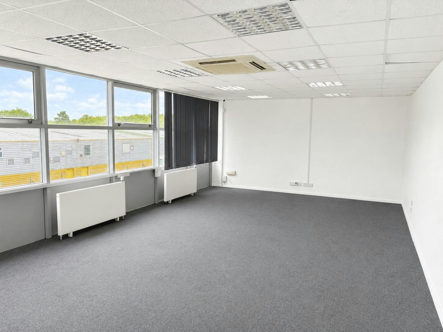 Unit 10 Coldharbour Pinnacles Estate, Harlow, Industrial To Let - Firstfloor office 1