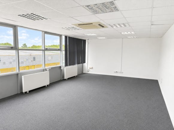 Unit 10 Coldharbour Pinnacles Estate, Harlow, Industrial To Let - Firstfloor office 1