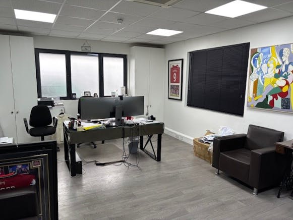 50 Aden Road, Enfield To Let - 9.jpg