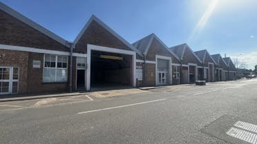 Unit 5H Main Drive, Wembley, Industrial / Warehouse To Let - 1.jpg - More details and enquiries about this property