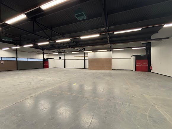 16 Macadam Place, Irvine, Industrial To Let - PHOTO-2026-02-15-16-10-53 6.jpg
