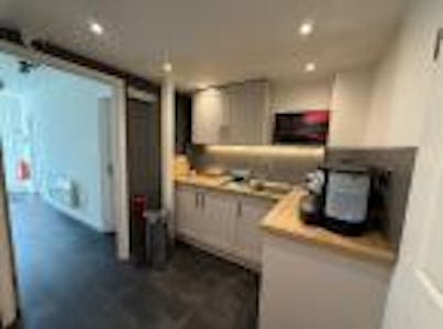 54 Tailors Court, Southend-on-Sea, Industrial To Let - Picture 2.jpg
