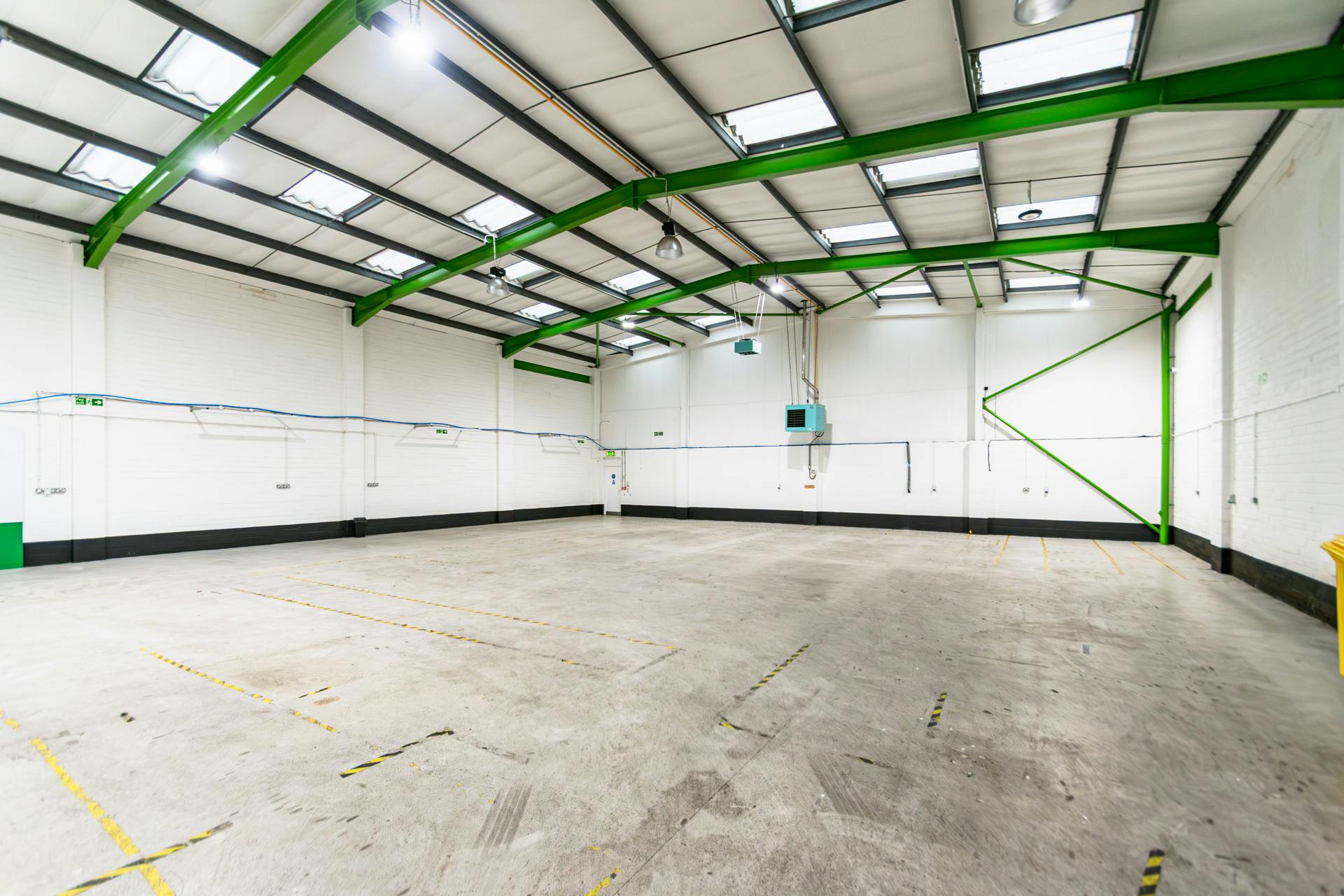 Industrial Unit in Poole - photo 3