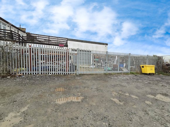 Rear of 202-204 Ashingdon Road, Rochford, Industrial To Let - f55968cd-WhatsApp 20Image 202026-02-02 20at 2009.56.11 20 281 29.jpeg