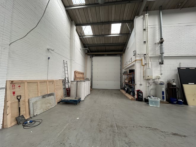 Unit 18, Alton, Warehouse & Industrial To Let - IMG_7914.jpg