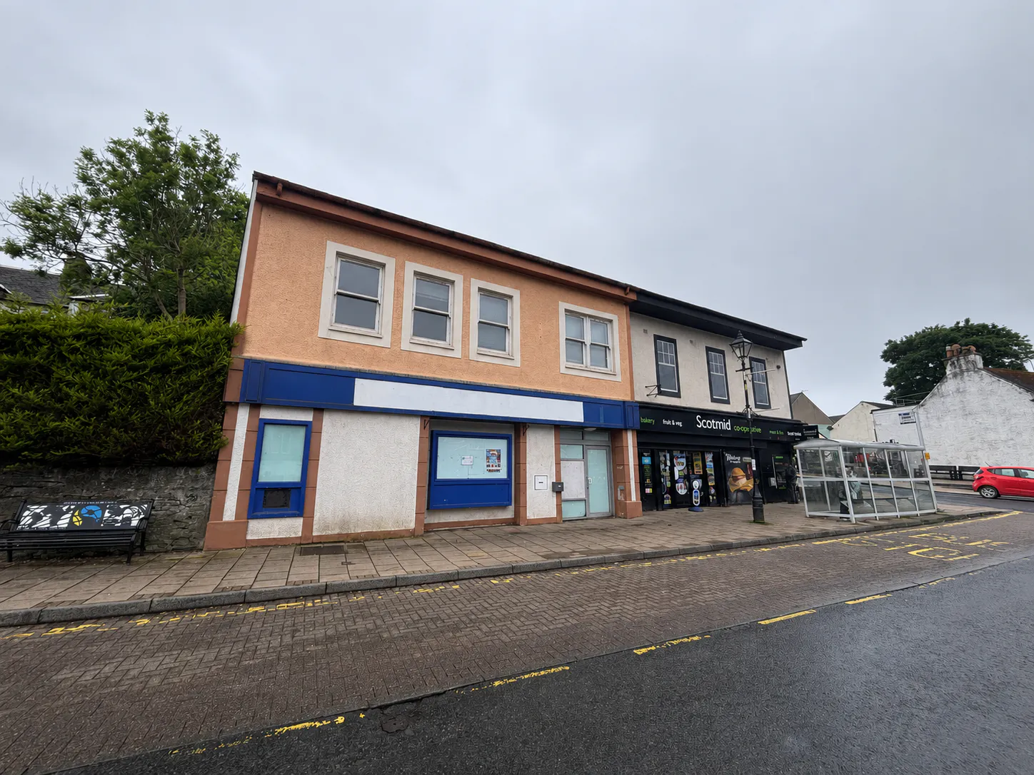 13 Common Green, Strathaven, Retail To Let - strathaven 2.png