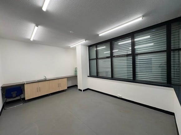 5 & 6  Arkwright Way, Irvine, Industrial To Let - PHOTO-2025-11-28-10-53-53 15.jpg