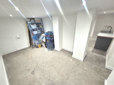 88-90 Wellington Road South, Stockport, Retail To Let - 20251110_124913.jpg