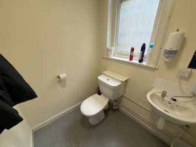 47 High Street, Markinch, Office / Retail For Sale - WC.jpeg