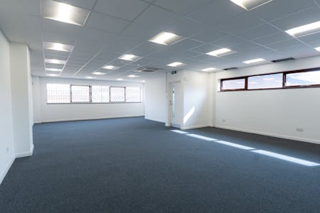 Units 2 & 4, 79 Sumner Road, Croydon, Industrial / Warehouse To Let - 2. Office 1.jpg