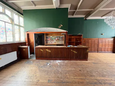 7-11 Temple Street, Aylesbury, E (Commercial / Business / Service) For Sale - 20260728_113236820_iOS.jpg