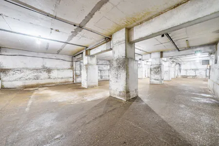 Bunker 51, 3 Herringham Road, Charlton, Class E Retail / Leisure / D2 (Assembly and Leisure) / Leisure / Light Industrial / Open Storage / Trade / Warehouse / Yard To Let - 1433196-3-69c3e1d4f020d.jpg