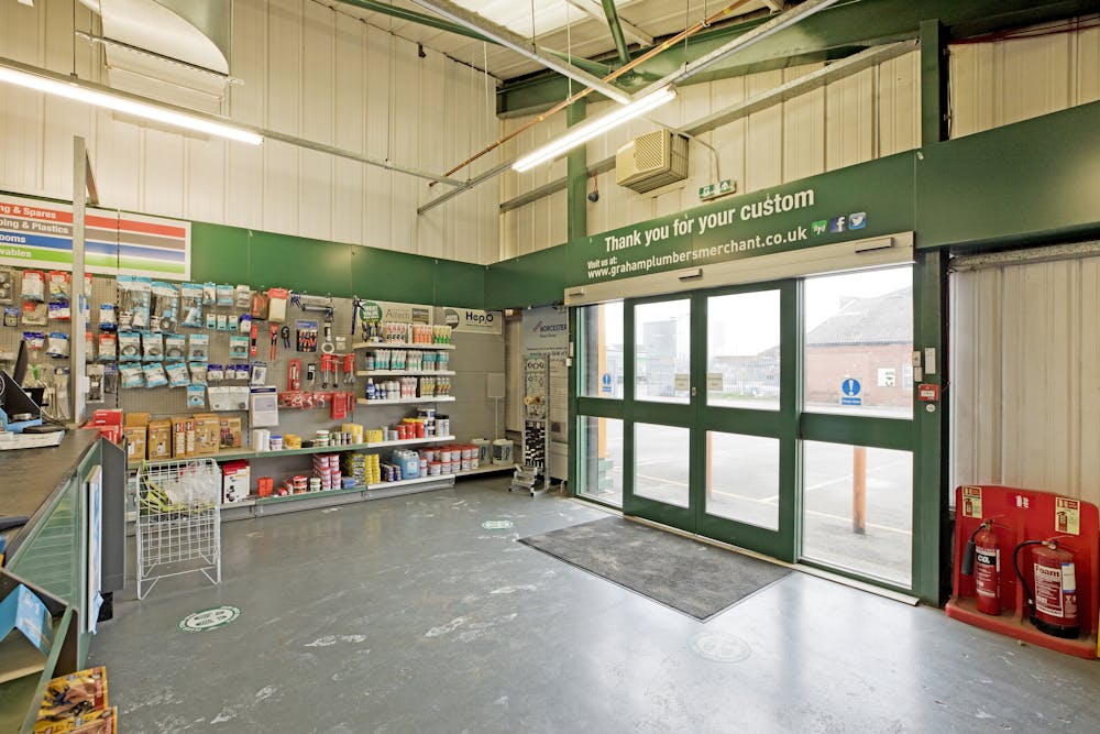Unit 1, Brown Lane West - IMG_4190.jpg