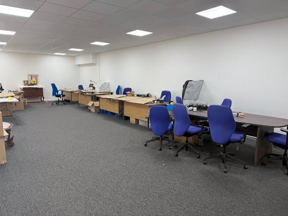 Unit 12 Isis Trading Estate, Stratton Road, Swindon, Industrial For Sale - 5.jpg