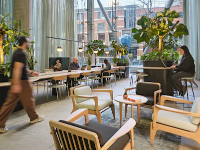 88 Wood Street, London, Office To Let - 88 Wood St_Business Lounge.jpg