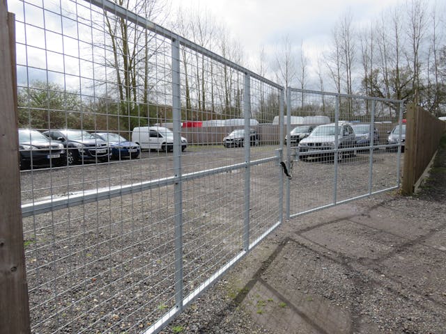 Yard 3, Taplins Court Farm, Hartley Wintney, Open Storage Land To Let - IMG_1589.JPG