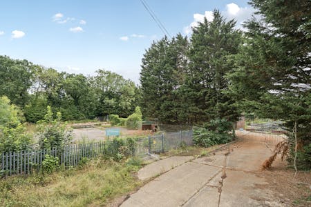 Former Meals On Wheels Depot, South Ockendon, Open Storage For Sale - 132866256880cc64cf1db.JPG