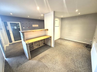 Unit L3 & L4, Stockport, Industrial/Logistics To Let - 20250904_135706.jpg